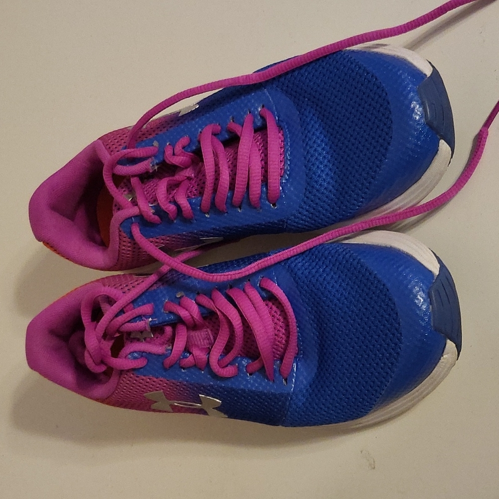 Under Armour Sneakers
